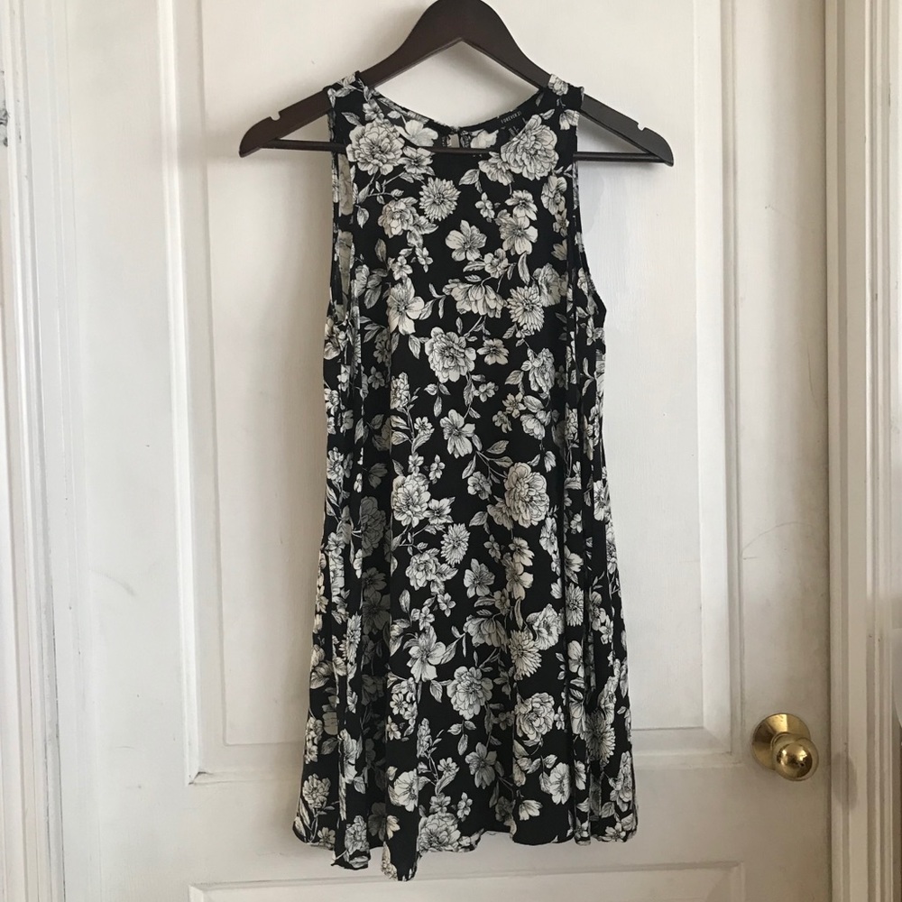 black & white shift floral dress